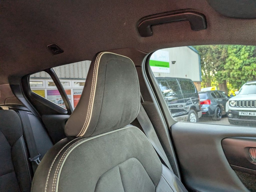 Used Volvo XC40 2018 for sale - 76973379: Photo 33