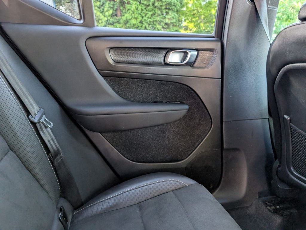 Used Volvo XC40 2018 for sale - 76973379: Photo 38