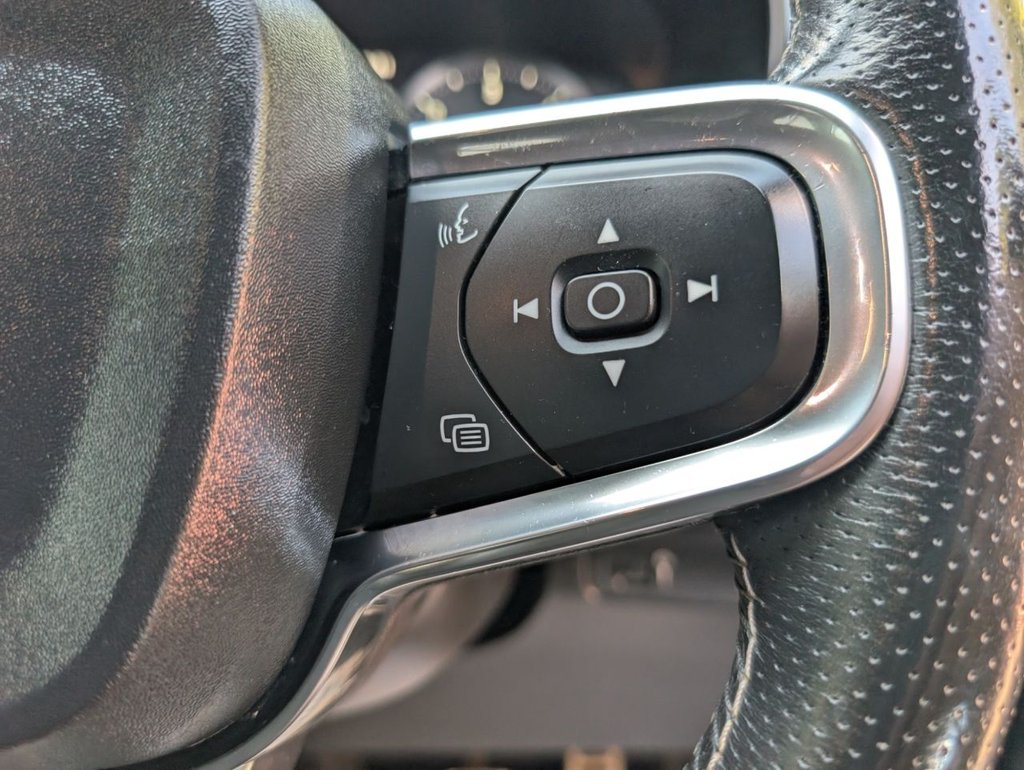 Used Volvo XC40 2018 for sale - 76973379: Photo 50