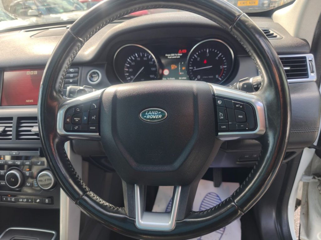 Used Land Rover Discovery Sport 2015 for sale - 78030346: Photo 11