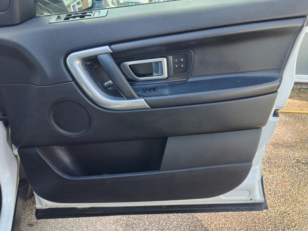 Used Land Rover Discovery Sport 2015 for sale - 78030346: Photo 21