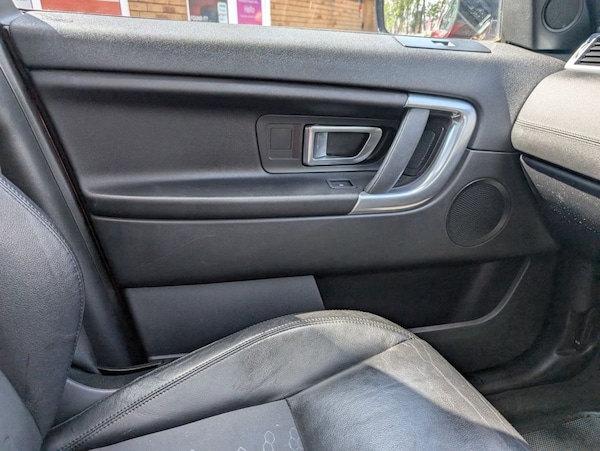 Used Land Rover Discovery Sport 2015 for sale - 75370294: Photo 23