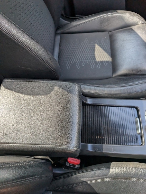 Used Land Rover Discovery Sport 2015 for sale - 75370294: Photo 25
