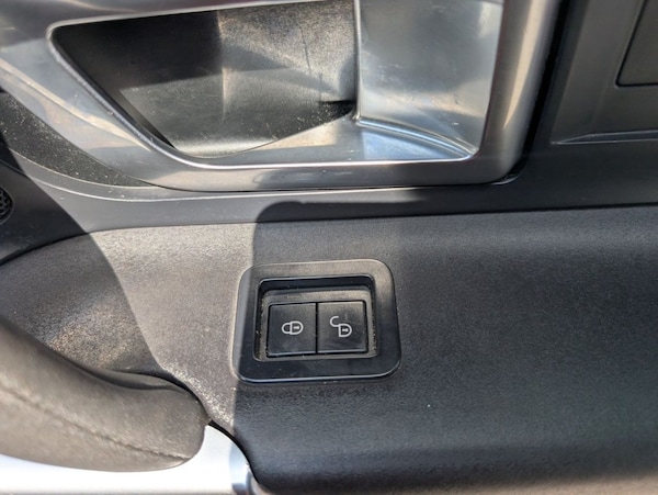 Used Land Rover Discovery Sport 2015 for sale - 75370294: Photo 40