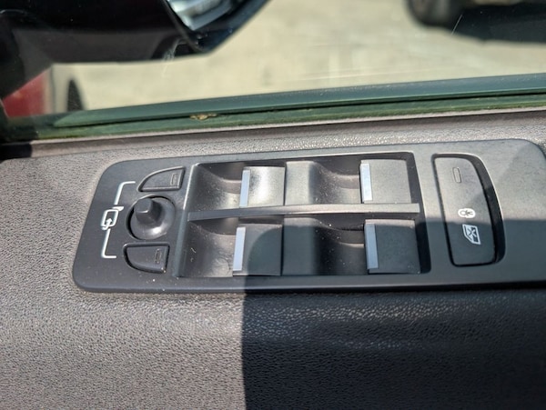 Used Land Rover Discovery Sport 2015 for sale - 75370294: Photo 41