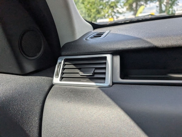 Used Land Rover Discovery Sport 2015 for sale - 75370294: Photo 45