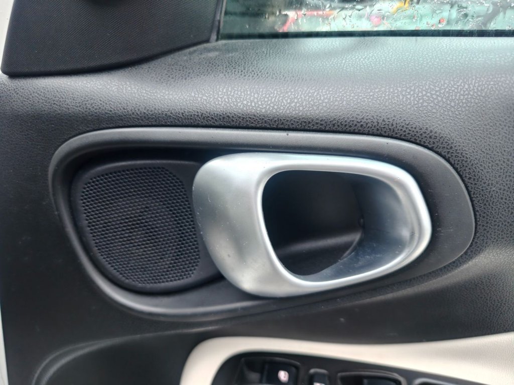 Used Fiat 500L 2014 for sale - 77280688: Photo 39