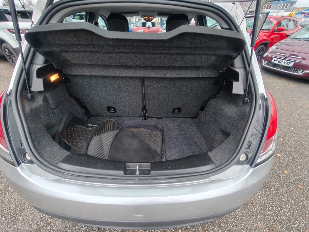 Used Chrysler Ypsilon 2011 for sale - 76867596: Photo 13