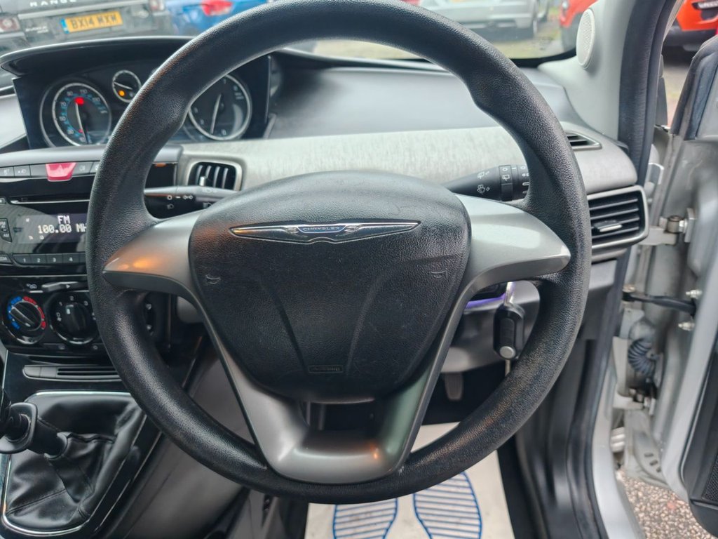 Used Chrysler Ypsilon 2011 for sale - 76867596: Photo 14