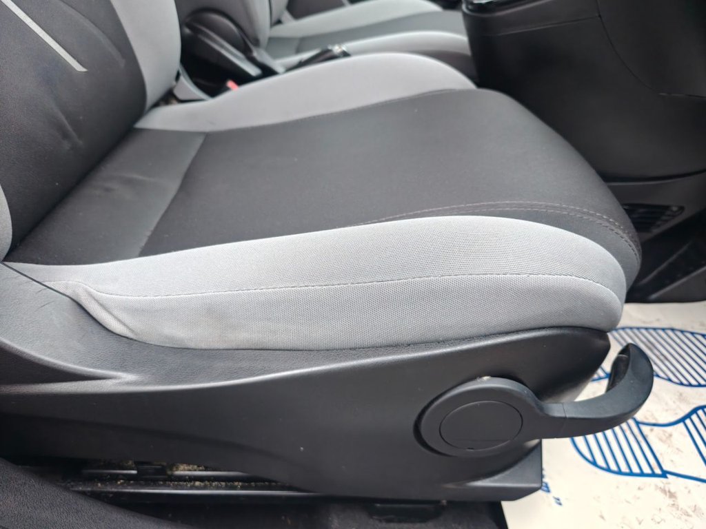 Used Chrysler Ypsilon 2011 for sale - 76867596: Photo 21