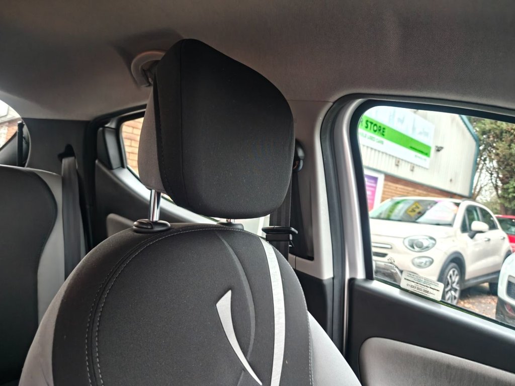 Used Chrysler Ypsilon 2011 for sale - 76867596: Photo 27