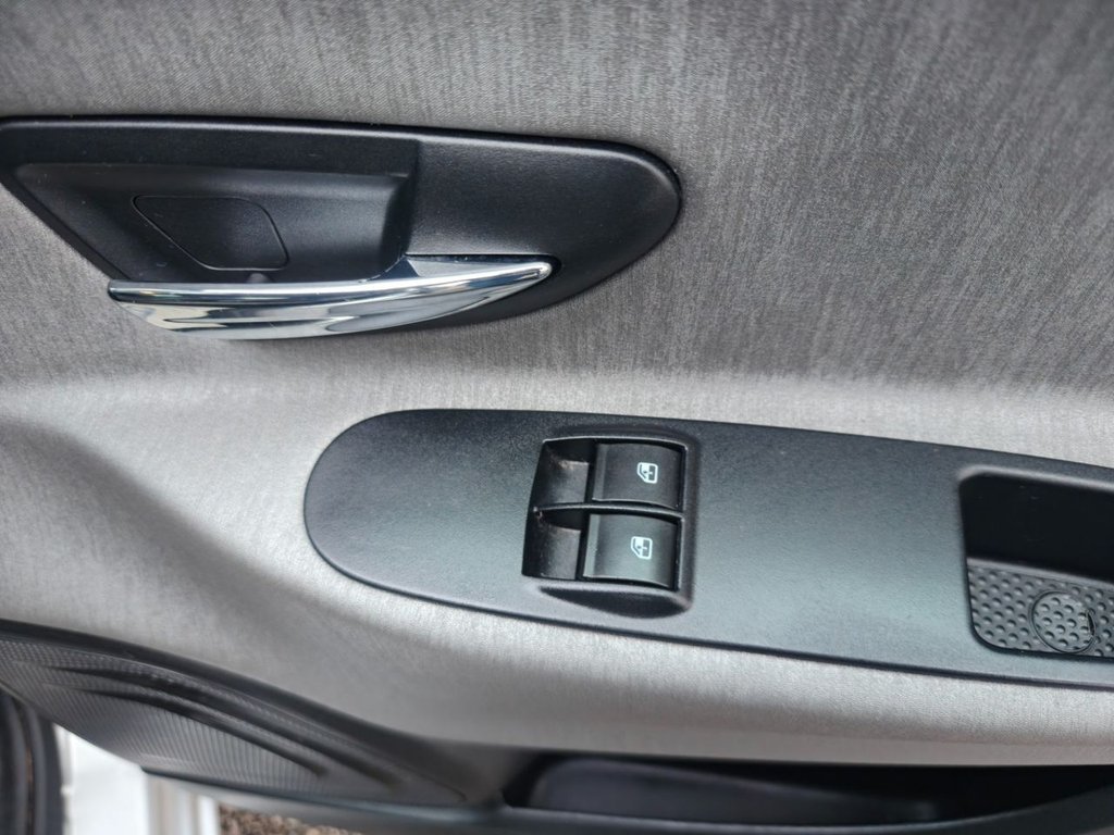 Used Chrysler Ypsilon 2011 for sale - 76867596: Photo 39