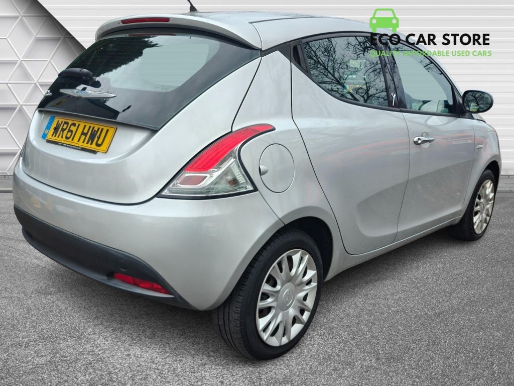 Used Chrysler Ypsilon 2011 for sale - 76867596: Photo 5