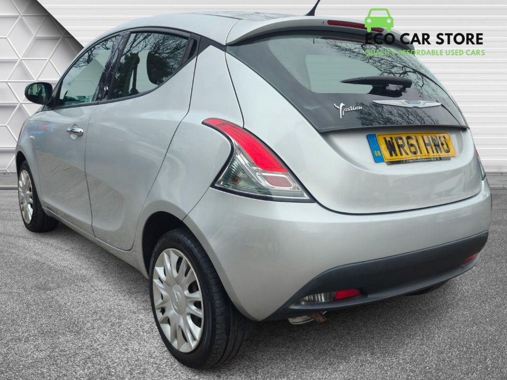 Used Chrysler Ypsilon 2011 for sale - 76867596: Photo 7