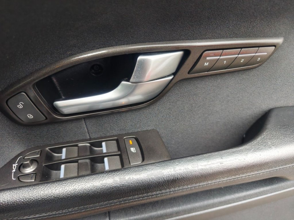 Used Land Rover Range Rover Evoque 2015 for sale - 77236716: Photo 26