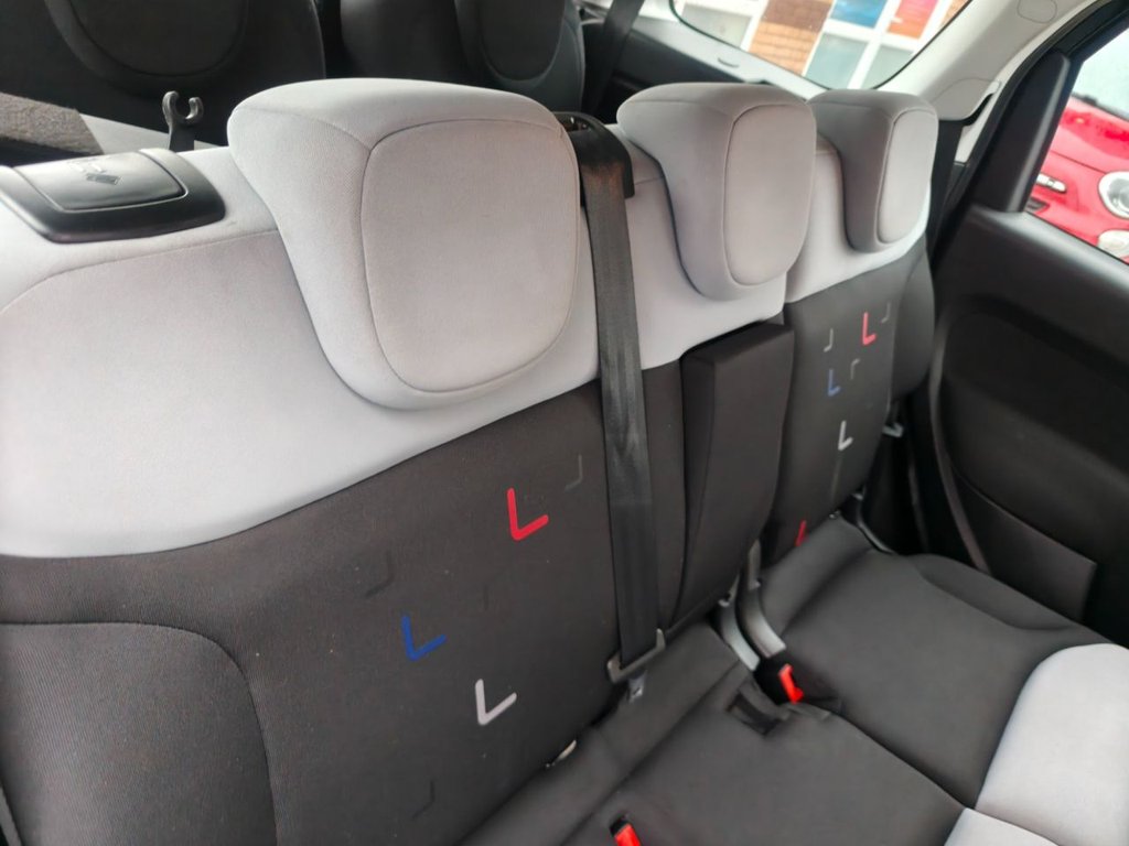 Used Fiat 500L 2017 for sale - 76670689: Photo 28