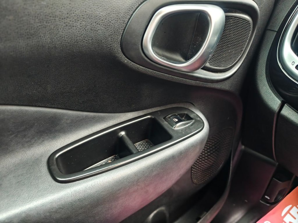 Used Fiat 500L 2017 for sale - 76670689: Photo 45