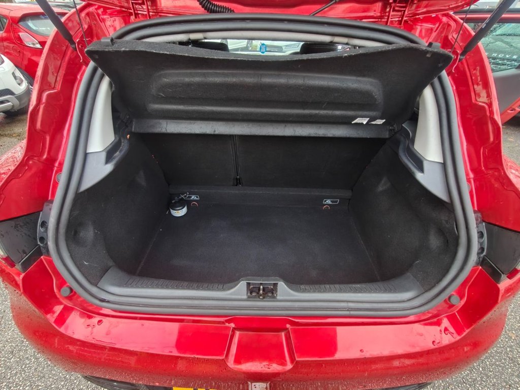 Used Renault Clio 2019 for sale - 76851074: Photo 14