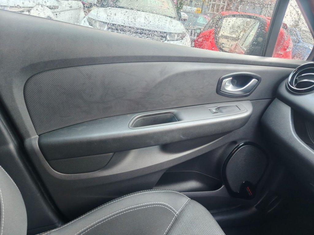 Used Renault Clio 2019 for sale - 76851074: Photo 20