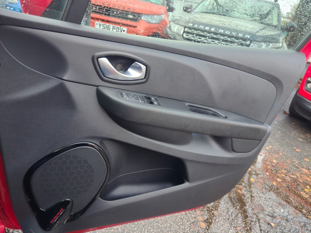 Used Renault Clio 2019 for sale - 76851074: Photo 21