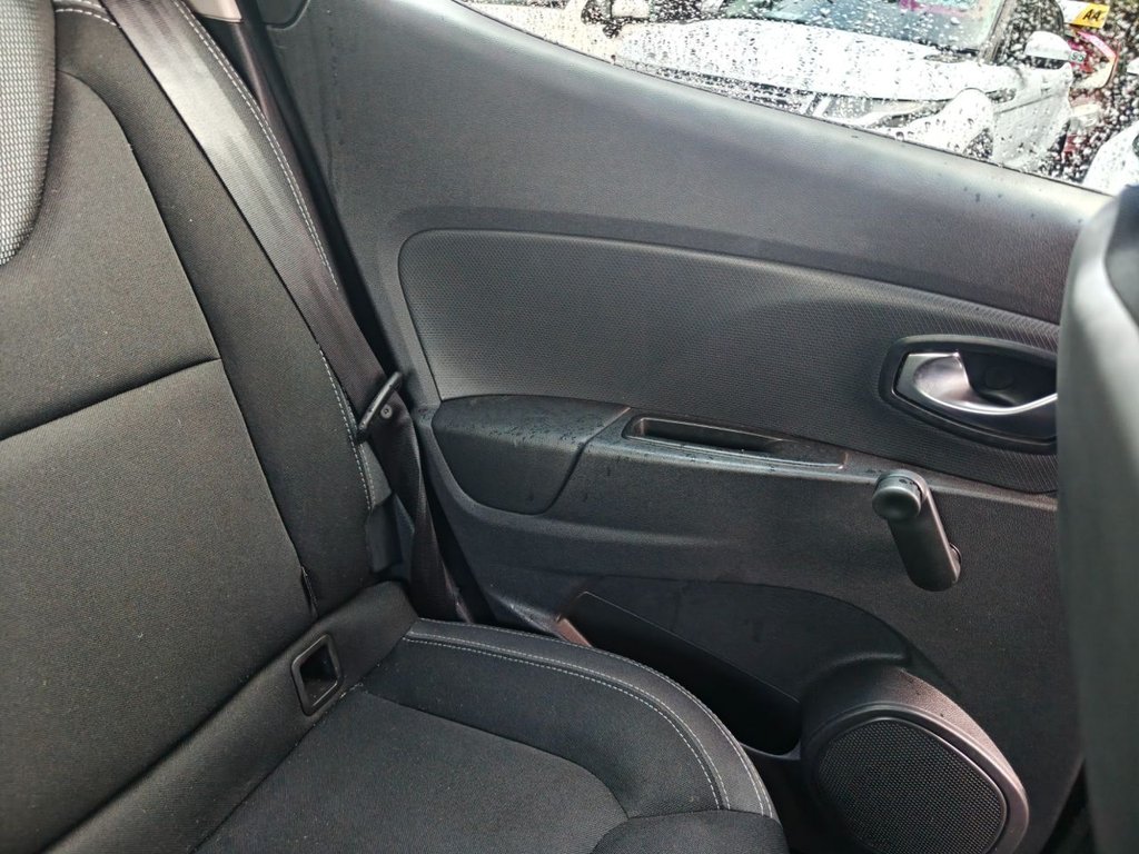 Used Renault Clio 2019 for sale - 76851074: Photo 29