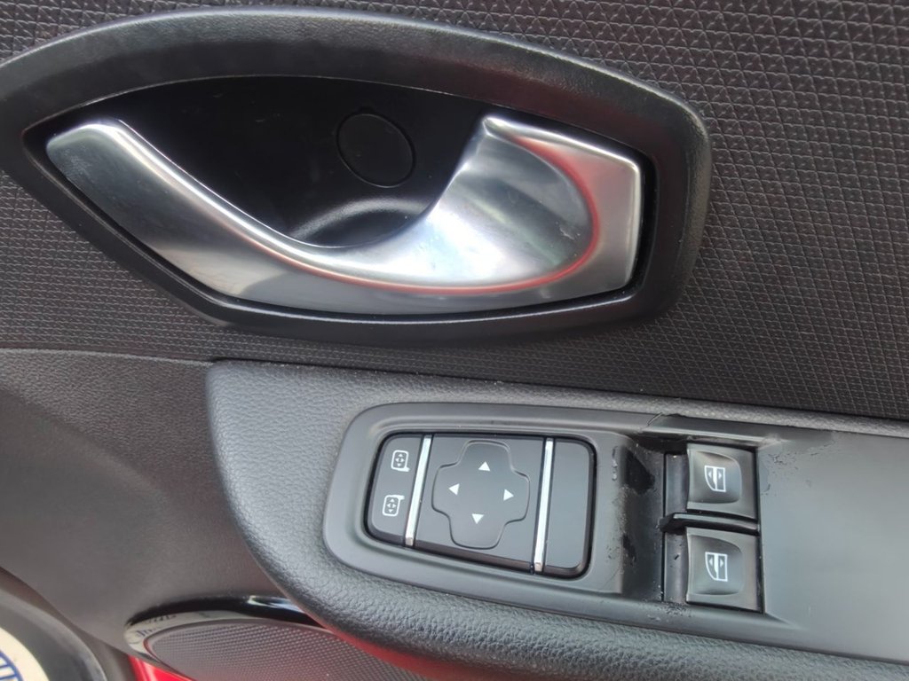 Used Renault Clio 2019 for sale - 76851074: Photo 37