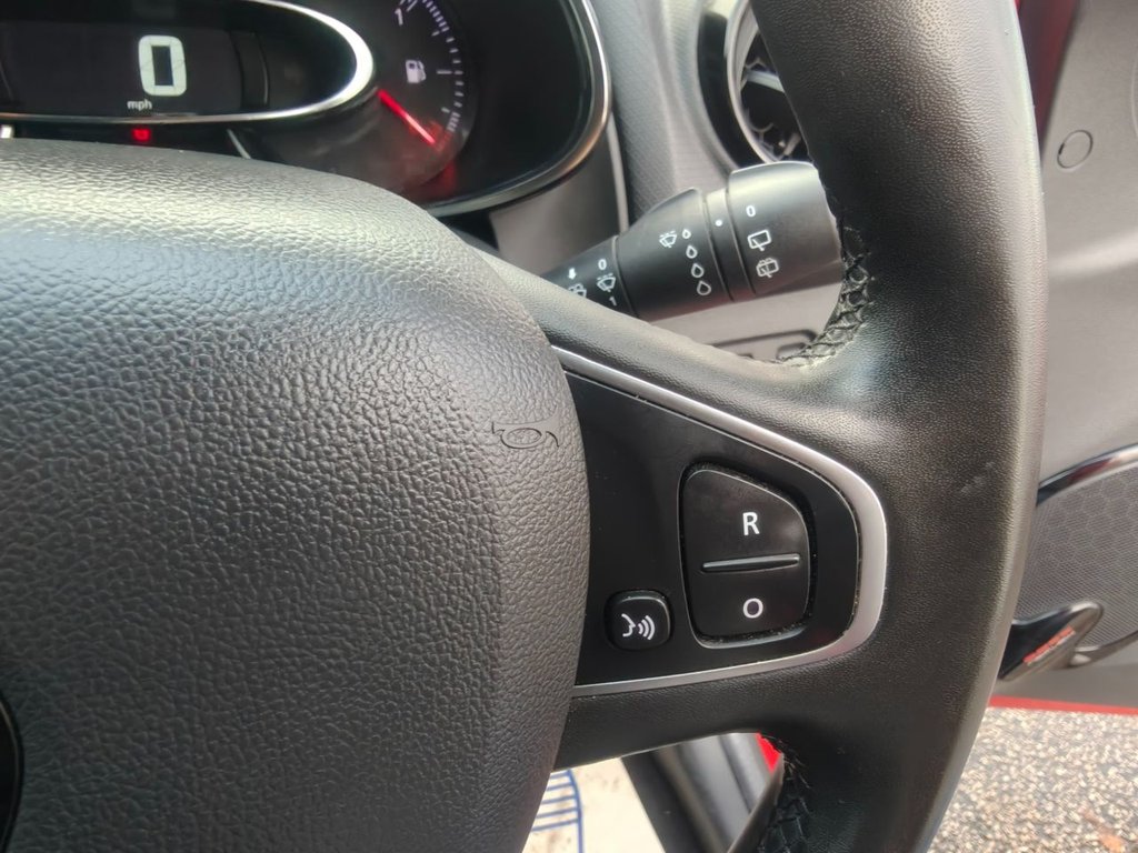 Used Renault Clio 2019 for sale - 76851074: Photo 39