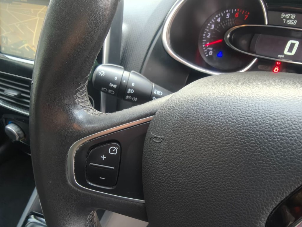 Used Renault Clio 2019 for sale - 76851074: Photo 40