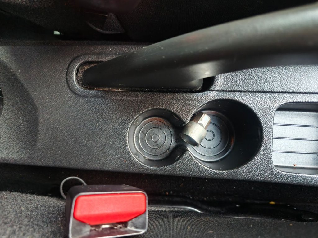 Used Renault Clio 2019 for sale - 76851074: Photo 50