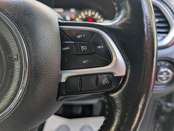 Used Jeep Renegade 2017 for sale - 75709539: Photo 39