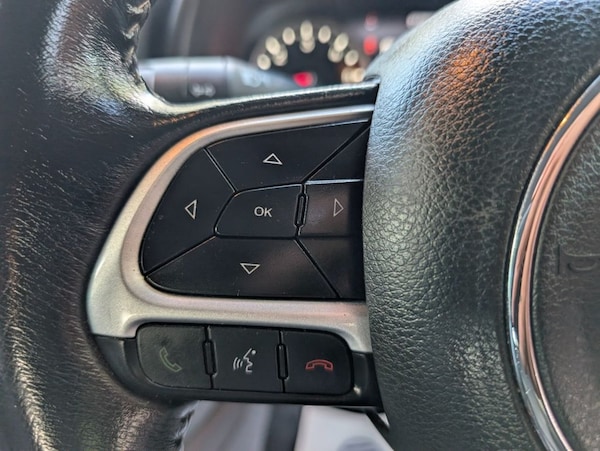 Used Jeep Renegade 2017 for sale - 75709539: Photo 40