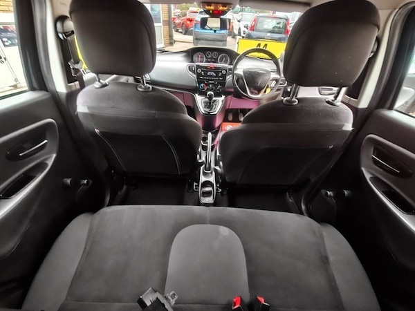 Used Chrysler Ypsilon 2013 for sale - 76297043: Photo 15