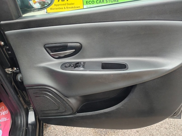 Used Chrysler Ypsilon 2013 for sale - 76297043: Photo 23