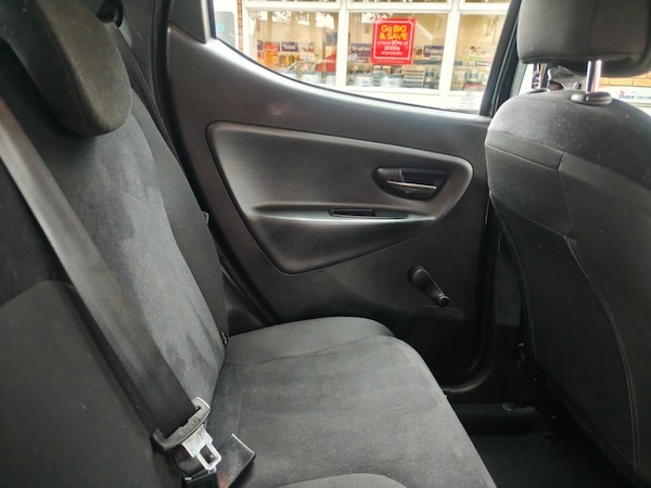 Used Chrysler Ypsilon 2013 for sale - 76297043: Photo 37