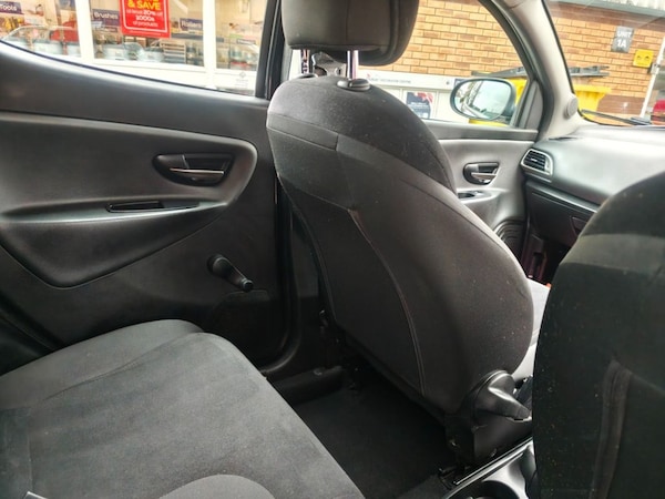 Used Chrysler Ypsilon 2013 for sale - 76297043: Photo 38