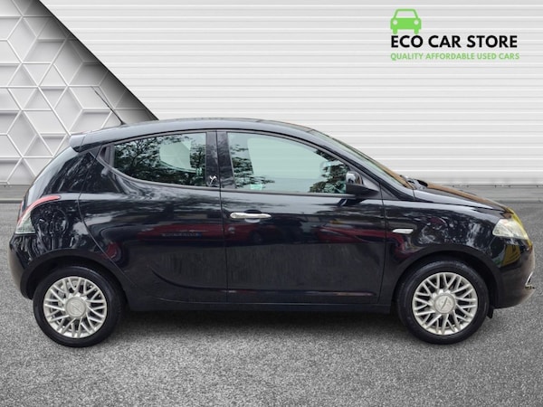 Used Chrysler Ypsilon 2013 for sale - 76297043: Photo 3