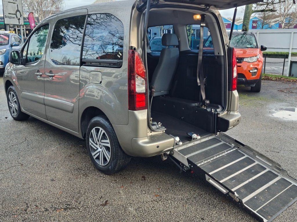 Used Peugeot Partner Tepee 2014 for sale - 76966312: Photo 14