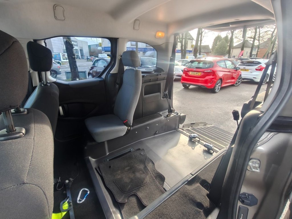 Used Peugeot Partner Tepee 2014 for sale - 76966312: Photo 17