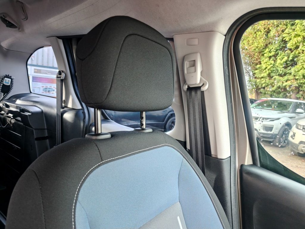 Used Peugeot Partner Tepee 2014 for sale - 76966312: Photo 37