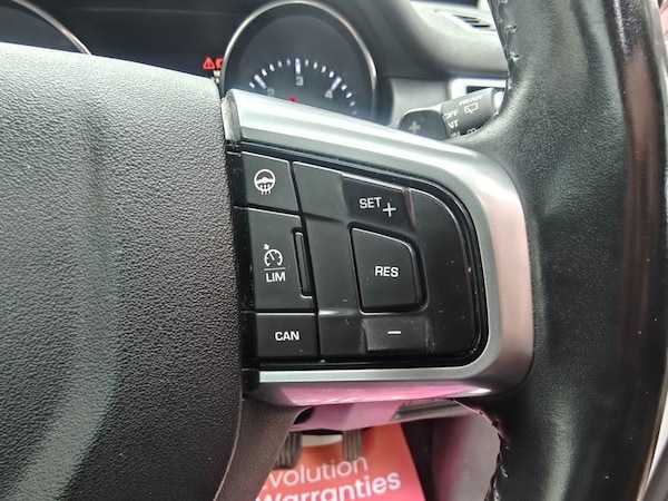 Used Land Rover Discovery Sport 2015 for sale - 76139849: Photo 34