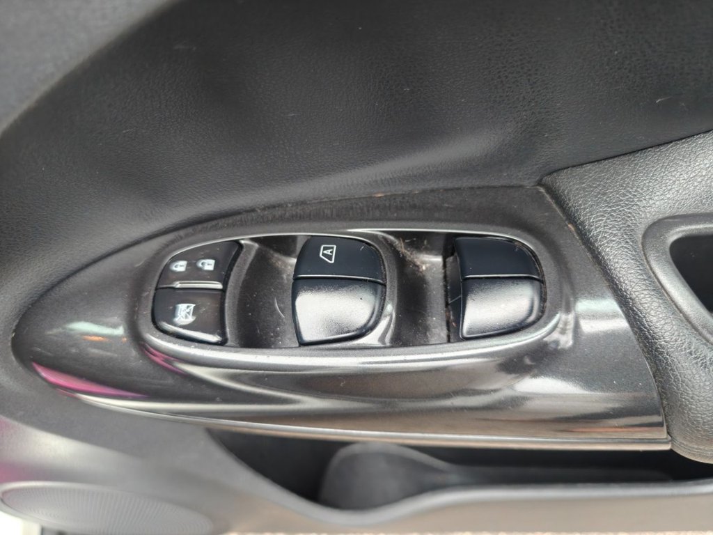 Used Nissan Juke 2015 for sale - 77632066: Photo 39