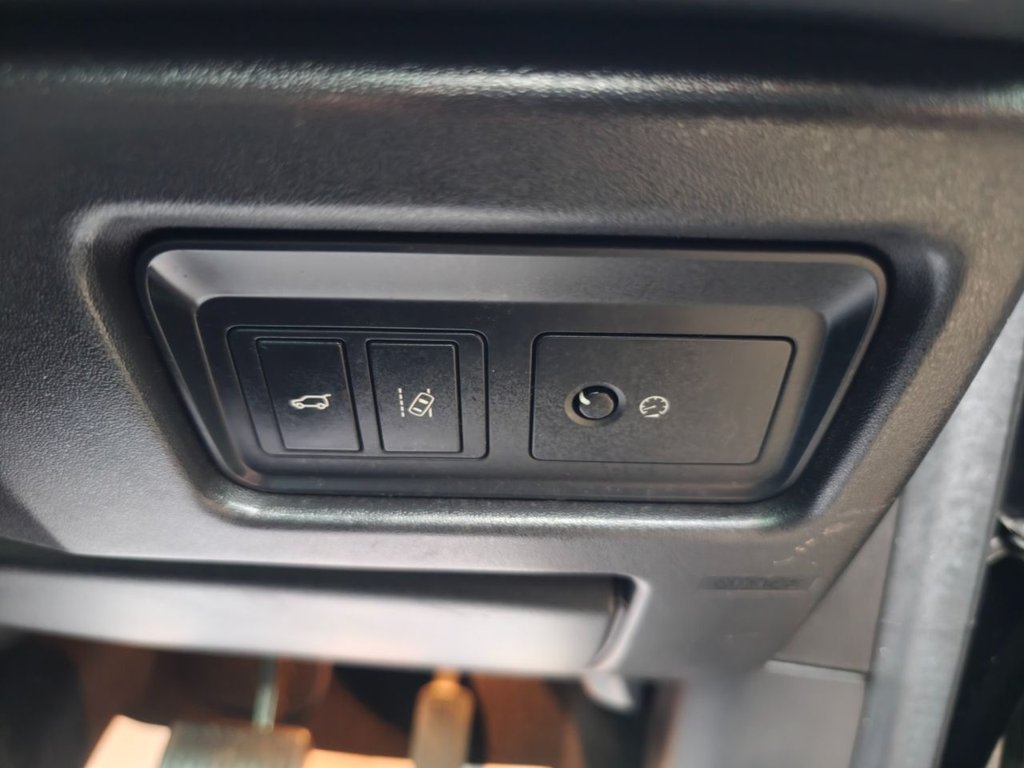 Used Land Rover Discovery Sport 2015 for sale - 78097205: Photo 40