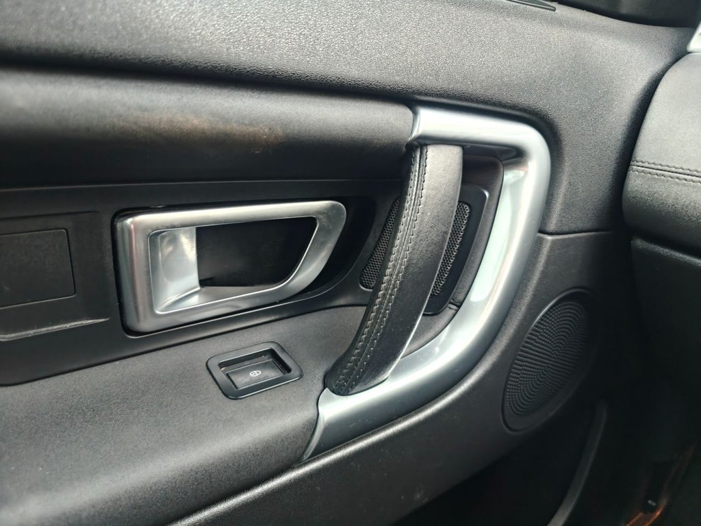 Used Land Rover Discovery Sport 2015 for sale - 78097205: Photo 41