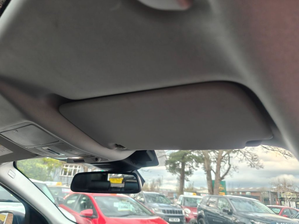 Used Land Rover Discovery Sport 2015 for sale - 78097205: Photo 44