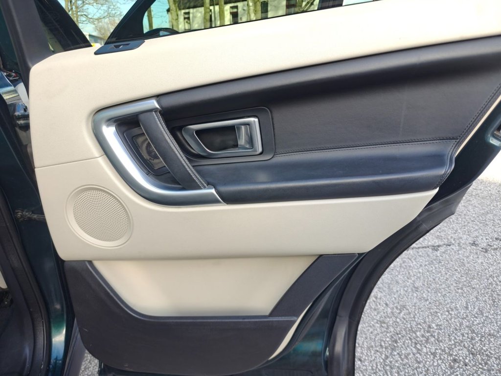 Used Land Rover Discovery Sport 2015 for sale - 78074274: Photo 23