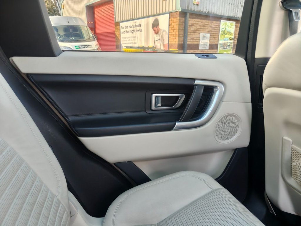 Used Land Rover Discovery Sport 2015 for sale - 78074274: Photo 25