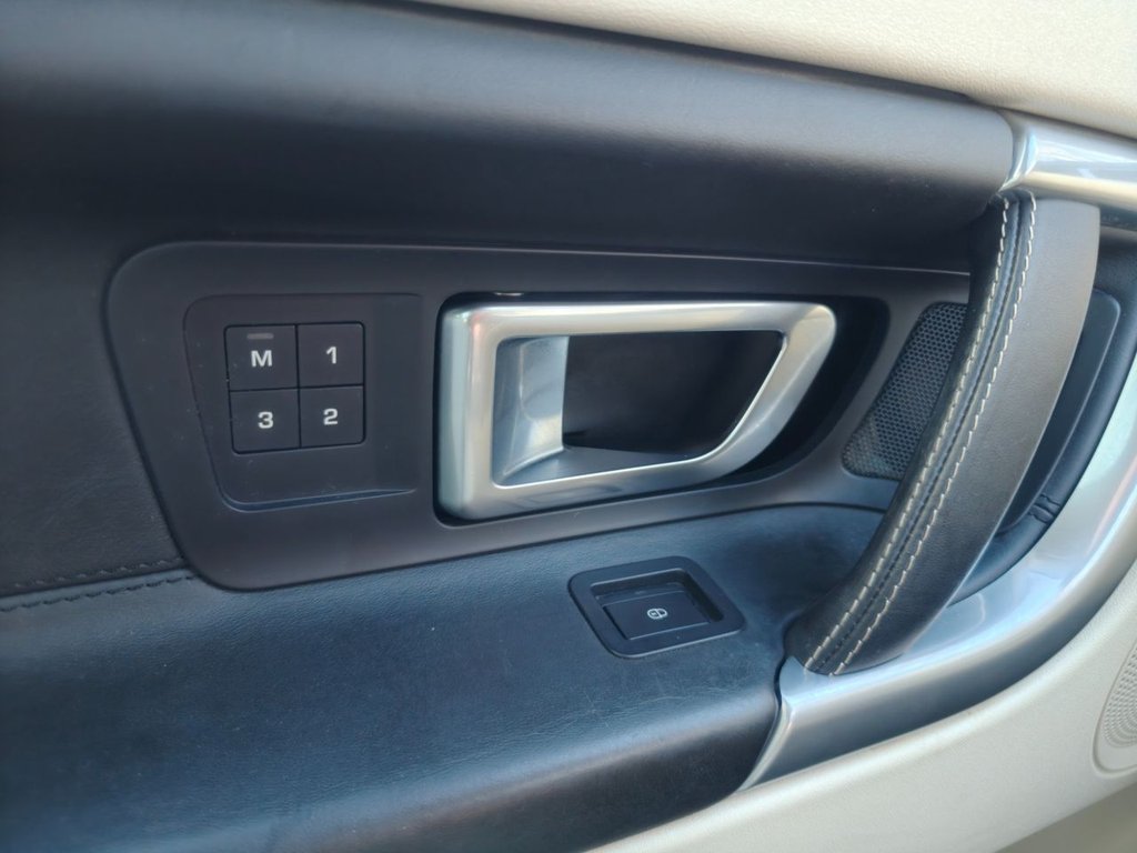 Used Land Rover Discovery Sport 2015 for sale - 78074274: Photo 49