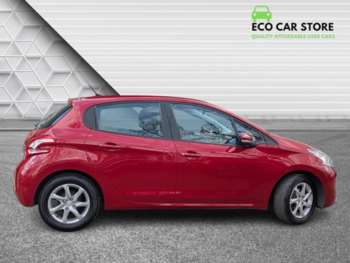 Used Peugeot 208 2013 for sale - 74460523: Photo
