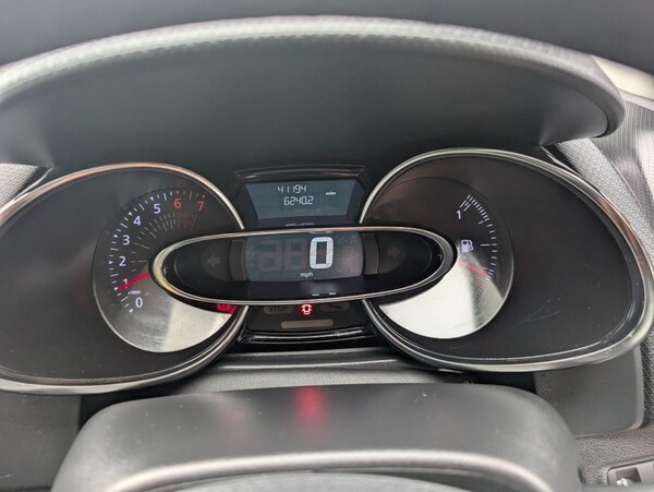 Used Renault Clio 2017 for sale - 75554053: Photo 12
