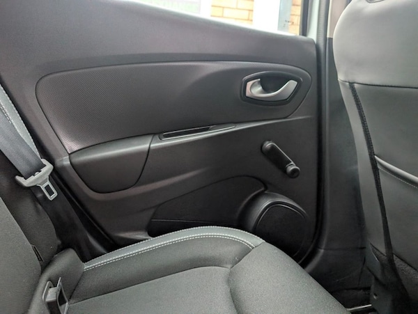 Used Renault Clio 2017 for sale - 75554053: Photo 28